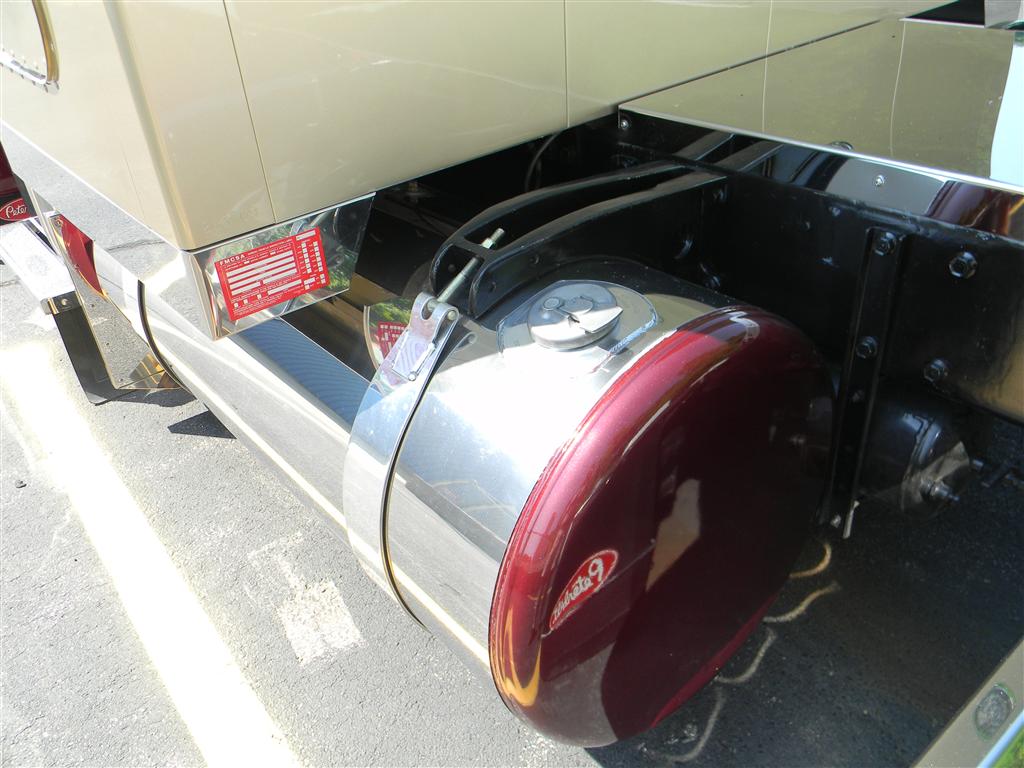 Fancy HD tow truck..!!