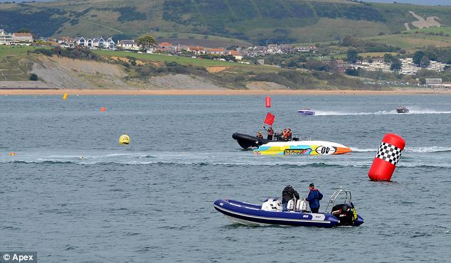 Driver dies after powerboat crash